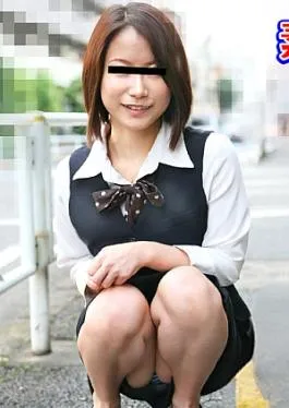 10musume 10-012325-01 Amateur work: A pure female employee at a credit union who is playing with vegetables! Amateur’s work Blame the pure female staff of the credit union with vegetables! ～